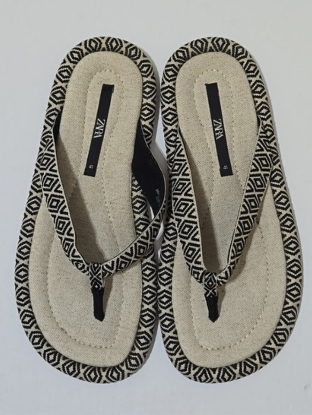 Zara Black & Cream Printed Sandals – Size 41 (US 10)